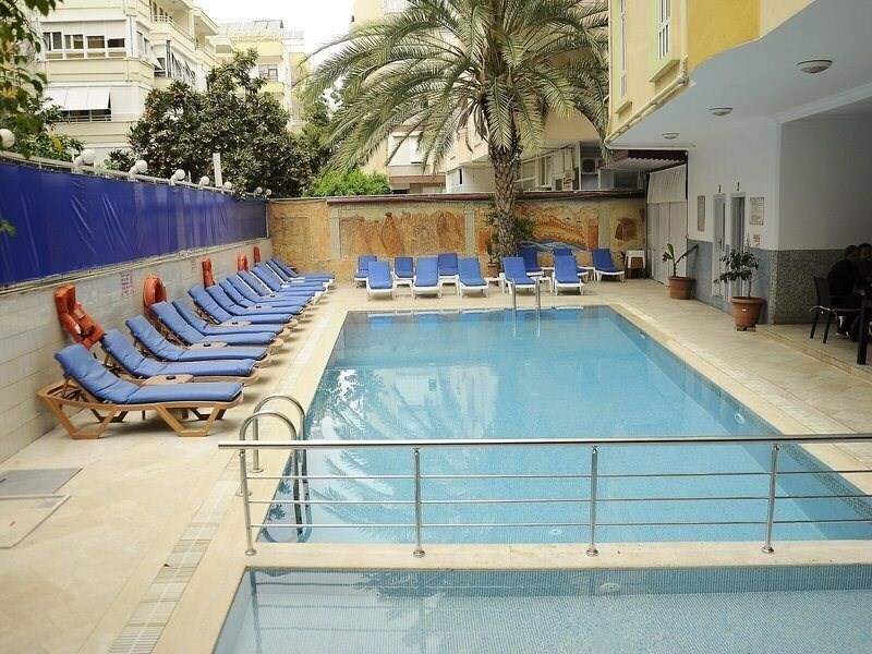 Зображення Larsen's Suit Hotel 3*